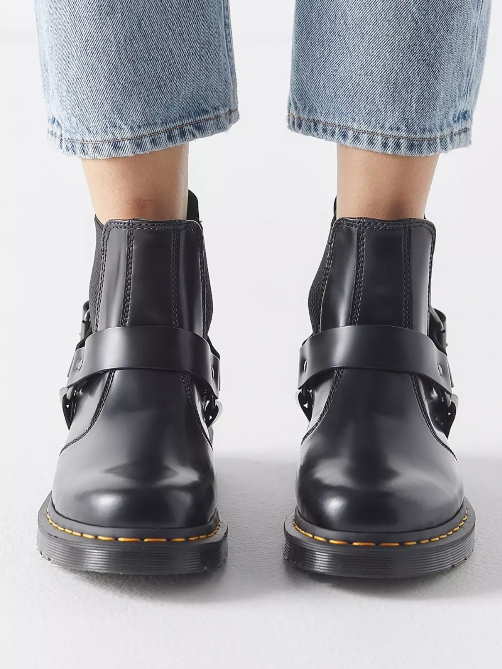 Dr Martens Wincox Smooth Leather Buckle Boots in Black Sz 10 Ladies (Sz 9 Men) - Picture 2 of 16